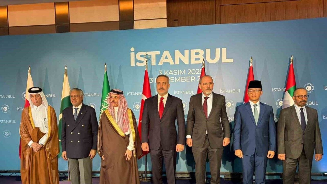 İstanbul’da Gazze Gündemli Kritik Zirve: Dışişleri Bakanları Bir Araya Geldi