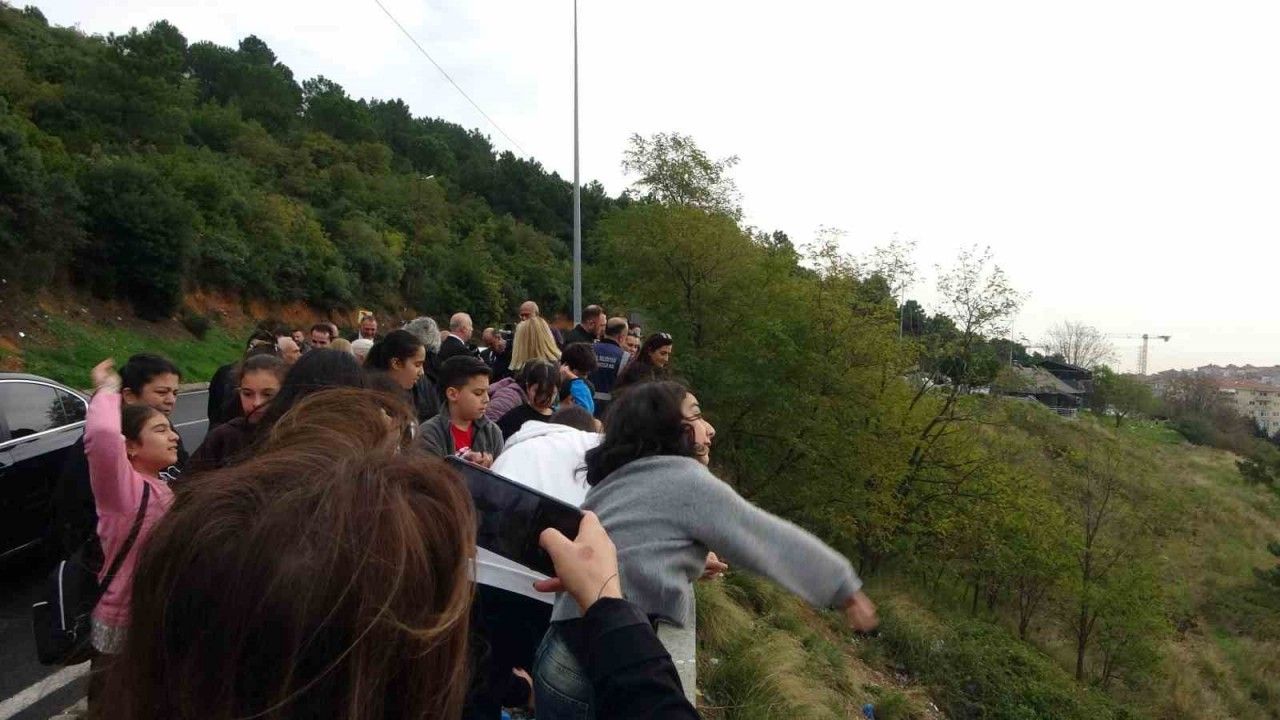 Kartal’da 1O Kasım’da anlamlı etkinlik: Öğrenciler doğaya 1938 tohum topu bıraktı