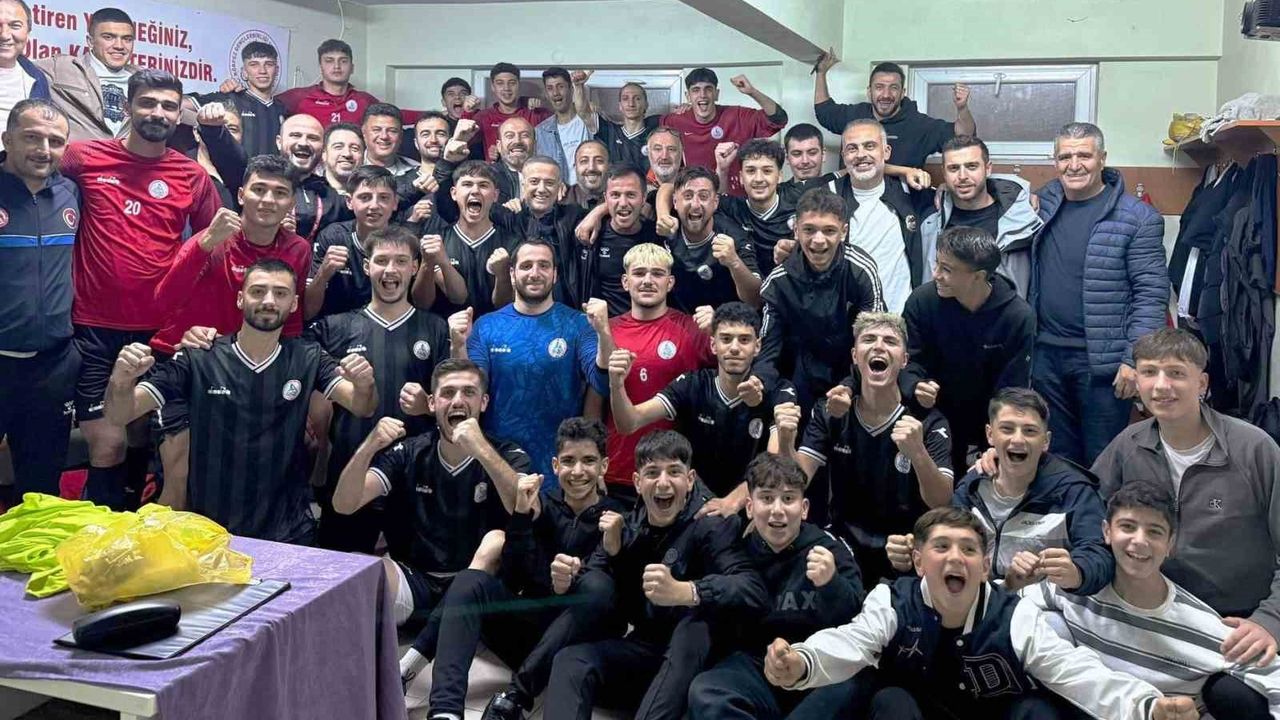 U14’ten liderlik U18’den galibiyet: Körfez Gençlerbirliği’nde yüzler gülüyor