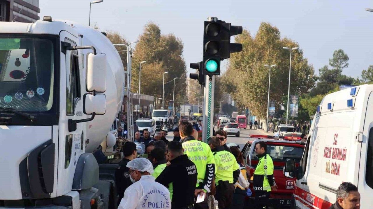 Mikserin altında kalan yaşlı kadın feci şekilde can verdi