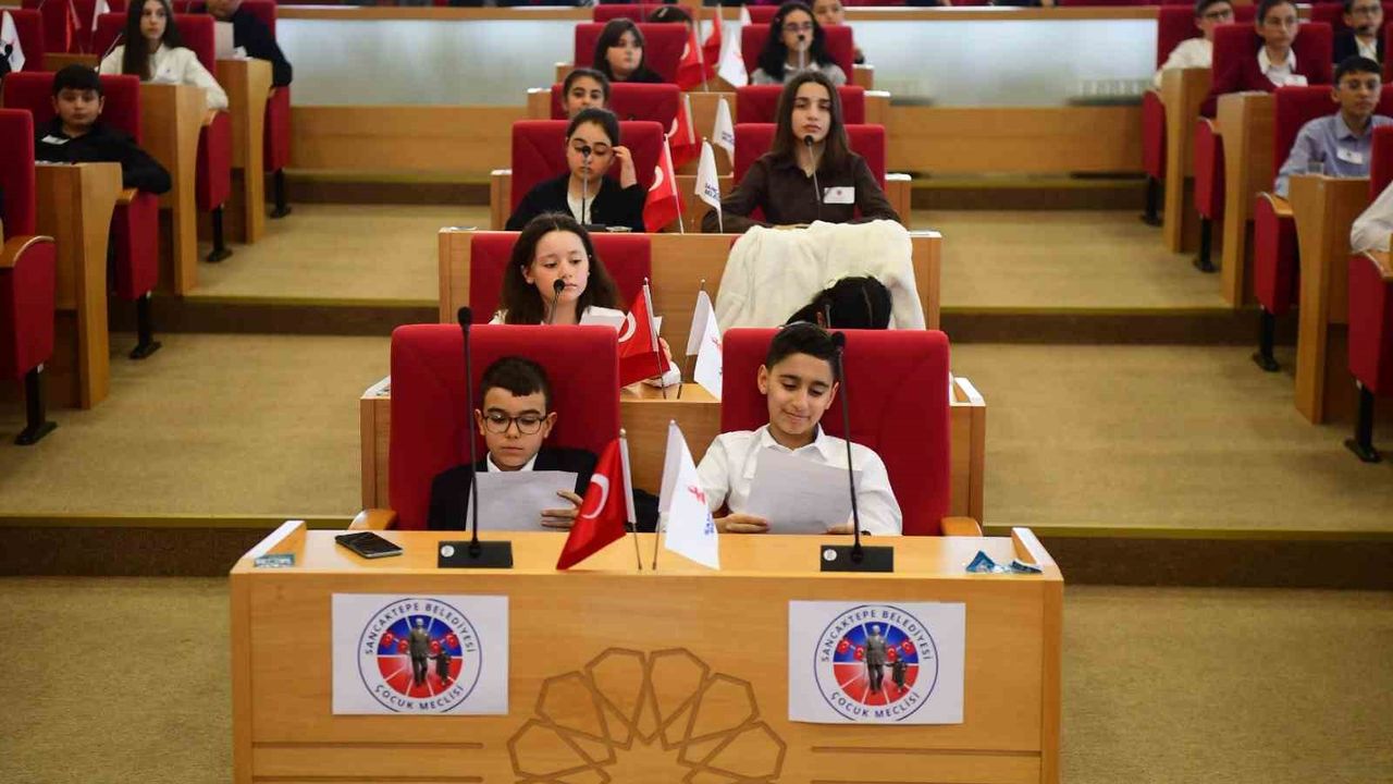 Sancaktepe’de Çocuklar Söz Sahibi Oldu: Çocuk Meclisi İlk Oturumunu Gerçekleştirdi
