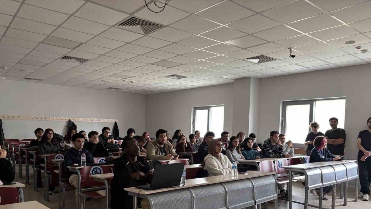 SAÜ’de Siber Kalkan: Öğrenciler geleceğin tehditlerine hazırlanıyor