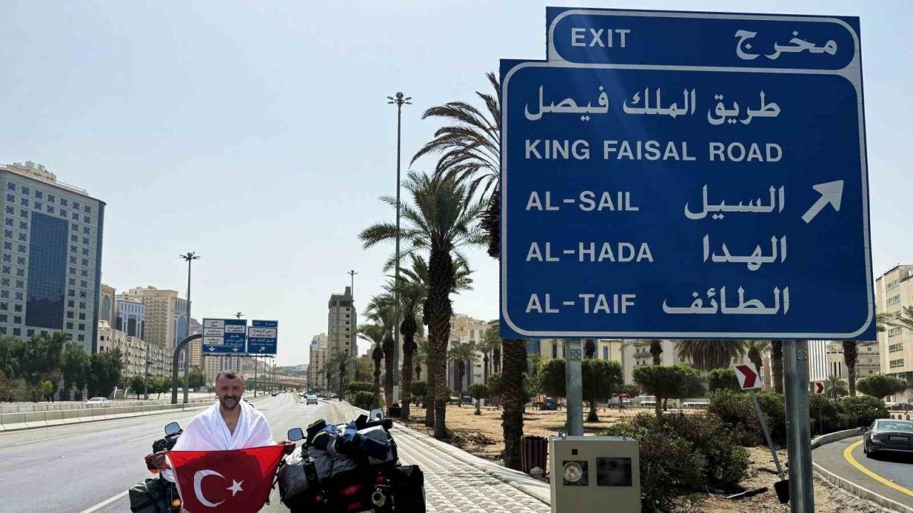 Sigarayı bıraktı motosikleti ile 250 bin kilometre yol yaptı! Son durak umre oldu