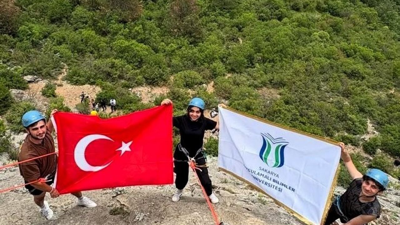 Gençlerin hayalleri destek buldu: SUBÜ’den ÜNİDES programına 8 proje