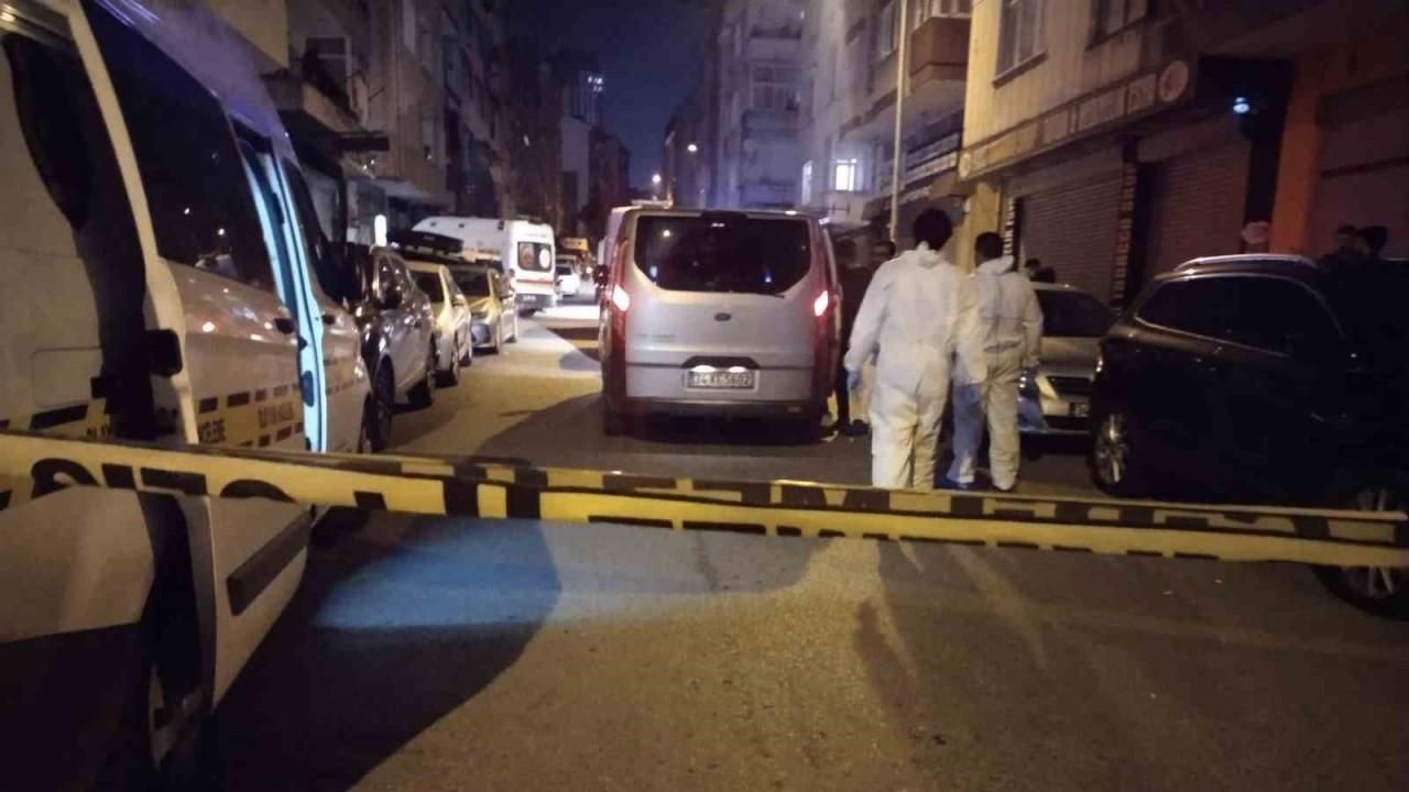 Ümraniye’de dehşet! Cinnet geçiren adam oğlu ve kardeşini öldürdü