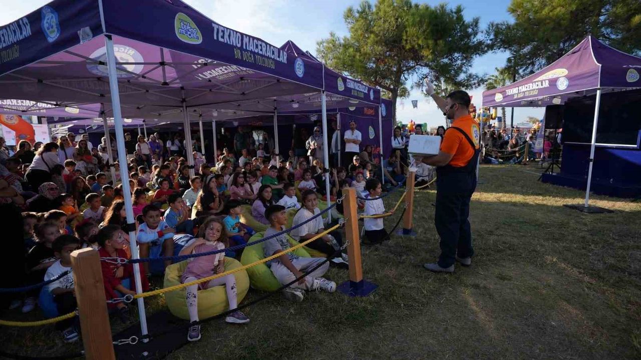 ASELSAN Tekno Macera Tırı Antalya’da Çocuklarla Buluştu