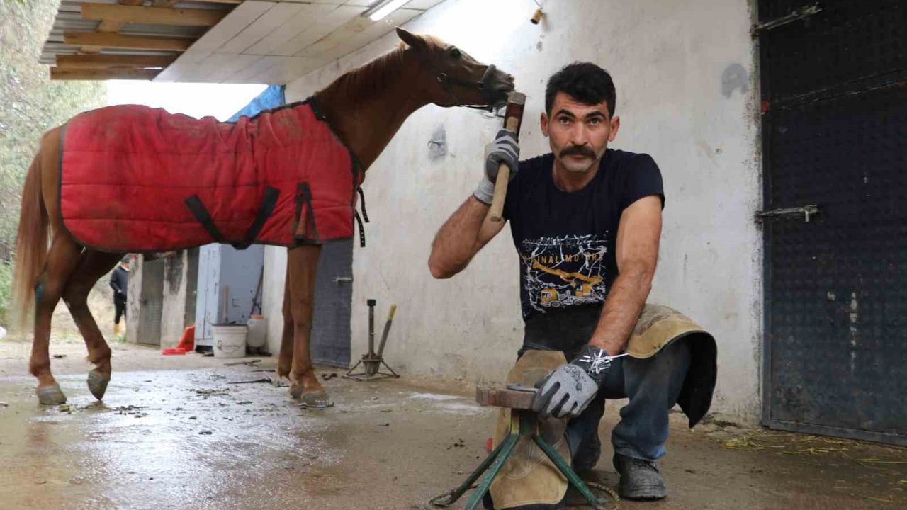 Gençler ilgisiz, çırak yetişmiyor: Sivas’ta nalbantlık bitme noktasında