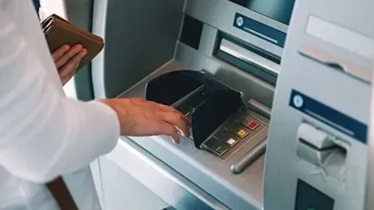 ATM Kullanımında Yeni Dönem Başlıyor: Şube İçi Cihazlara Özel Yüksek Limitler Geliyor