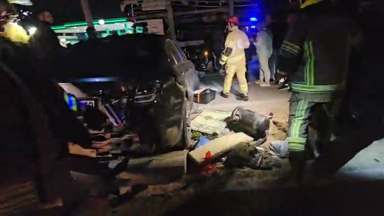 Bursa’da Feci Kaza: Hafif Ticari Araç ile Otomobil Çarpıştı, 1 Kişi Hayatını Kaybetti