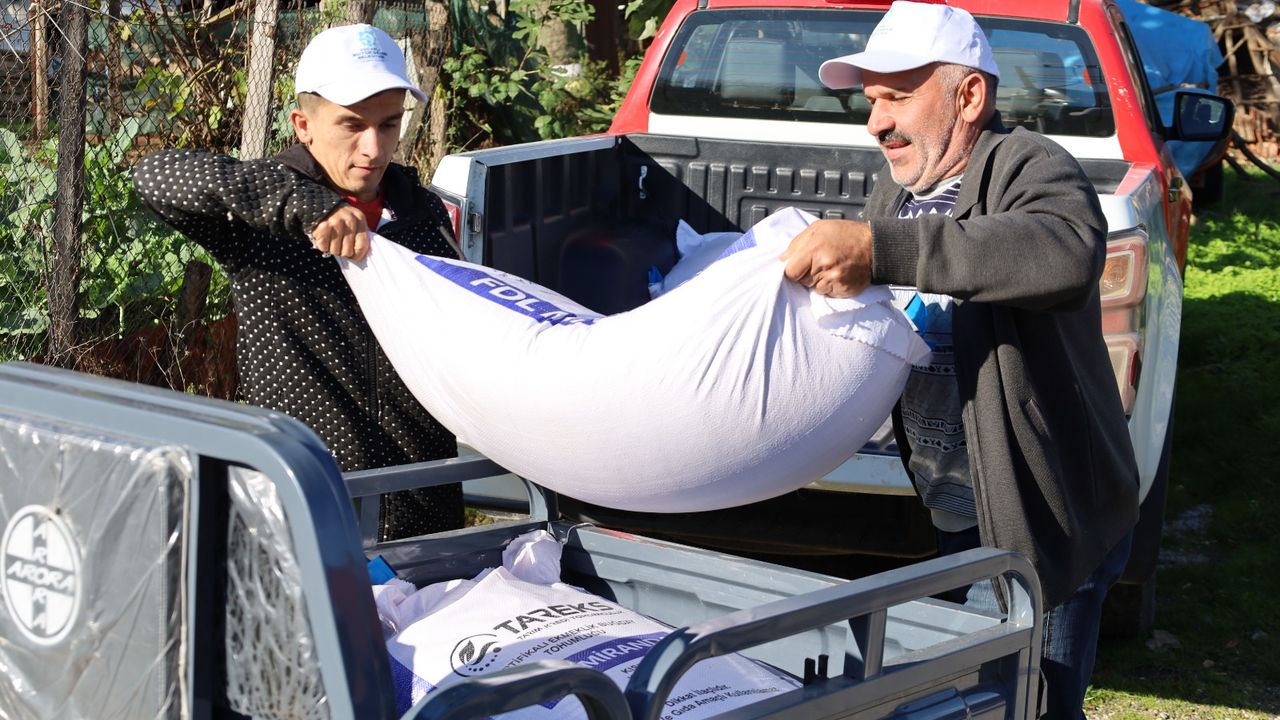 Kocaeli Büyükşehir’den yangın mağduru çiftçilere destek