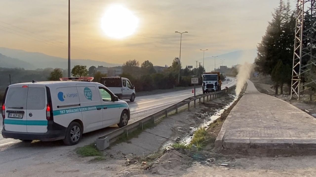 Karabük’te doğal gaz borusu patladı: Ekipler bölgeyi güvenlik çemberine aldı