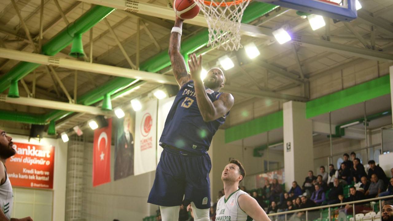 Türkiye Basketbol Ligi’nde Çayırova Fırtınası! 10’da 10’la Gözler Onlarda