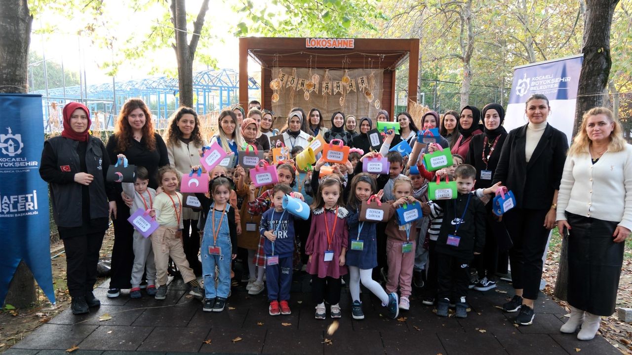 Minikler Oyunlarla Öğrendi, Deprem Çantasını Kendileri Hazırladı