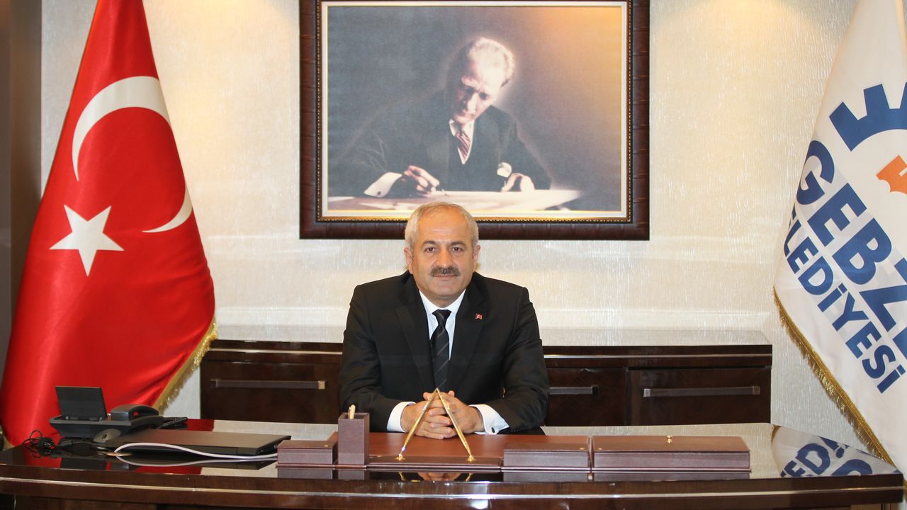 Zinnur Büyükgöz’den 24 Kasım Mesajı: “Öğretmenlerimiz Geleceğimizi İnşa Ediyor”