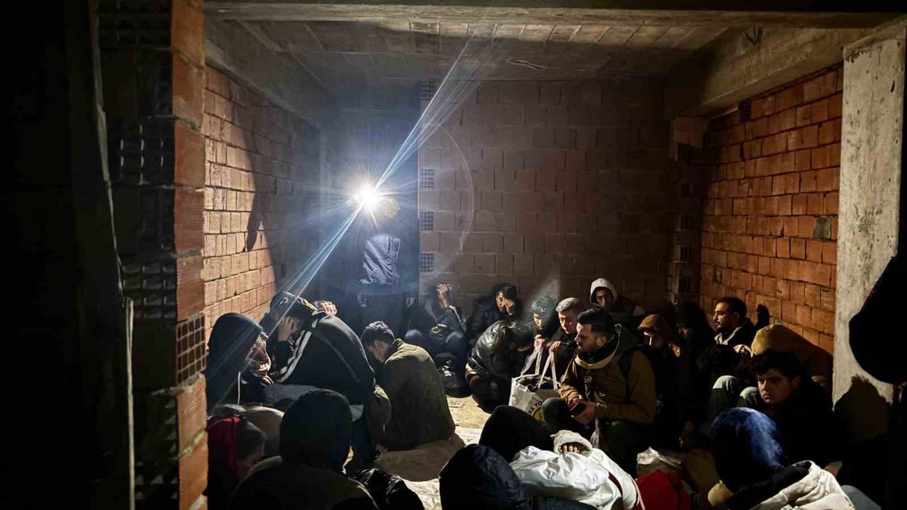 Bodrum’da yasa dışı geçiş hazırlığı: İnşaatta 28 düzensiz göçmen yakalandı