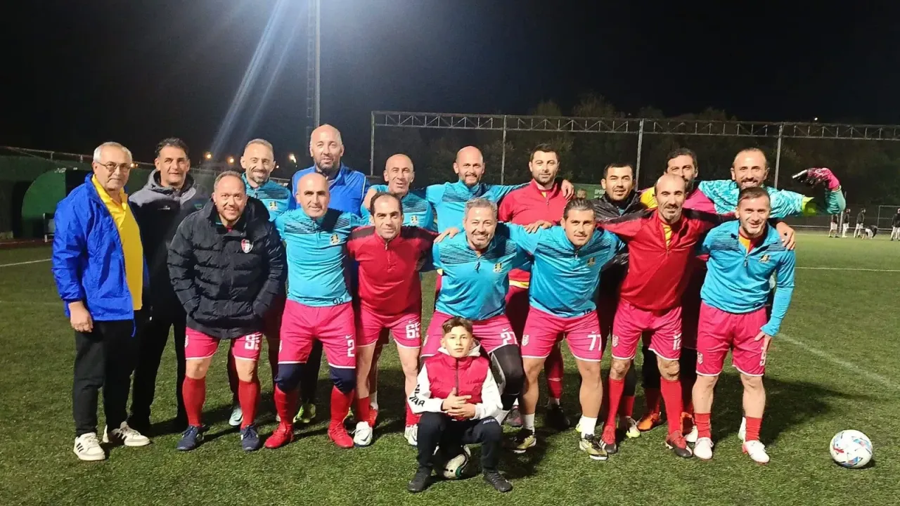 Full Medya Bekirpaşa 2’de 2 yaptı, A Grubu'nda zirvede