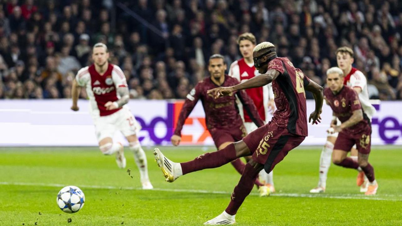 Osimhen Hat-Trick’le Ajax’ı devirdi: Galatasaray grupta vites yükseltti