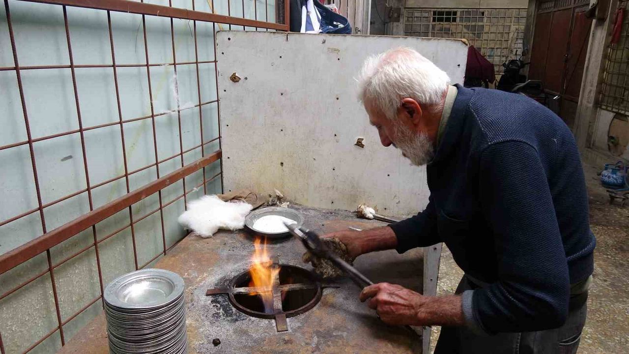 Unutulan Bir Meslek, Bitmeyen Bir Aşk: Gaziantep’in Son Kalaycısı Direniyor
