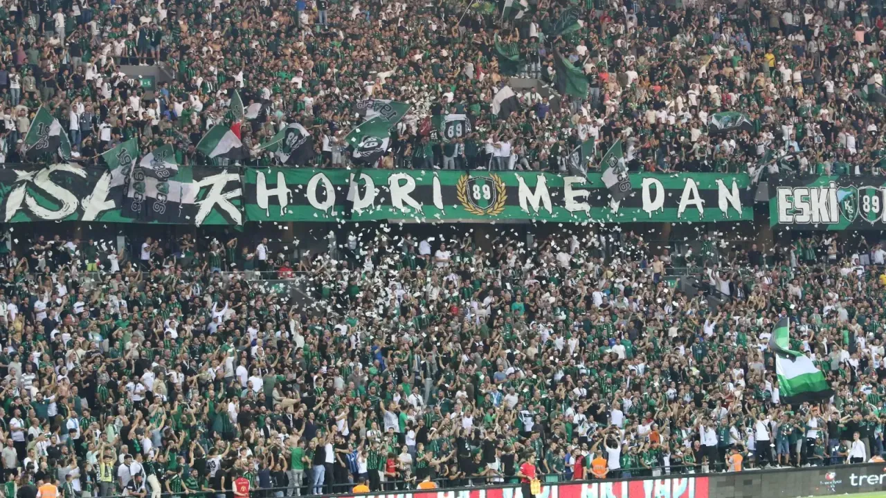 Hodri Meydan: Tribünlerimizde yeşil-siyah renk dışında başka renk görmek istemediğimizi önemle vurguluyoruz