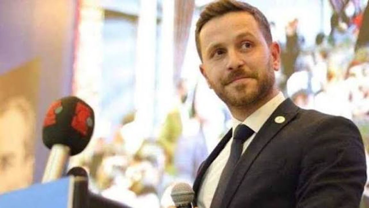 Gümüş’ten Hürriyet ve danışmanına sert tepki: “Bu ‘R’ değilse anlama sorunu var!”