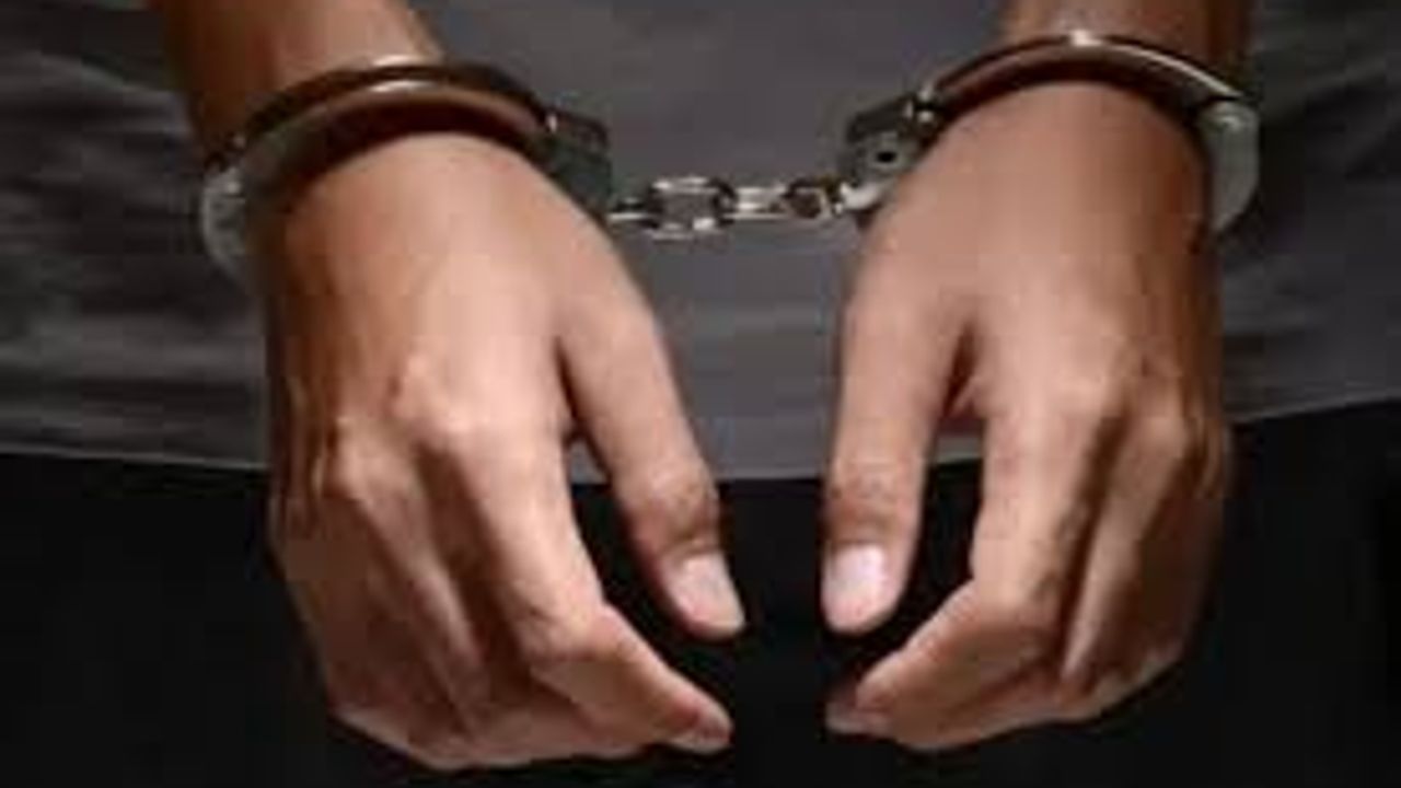 Polisten 4 ayrı kaçakçılık operasyonu: 5 gözaltı