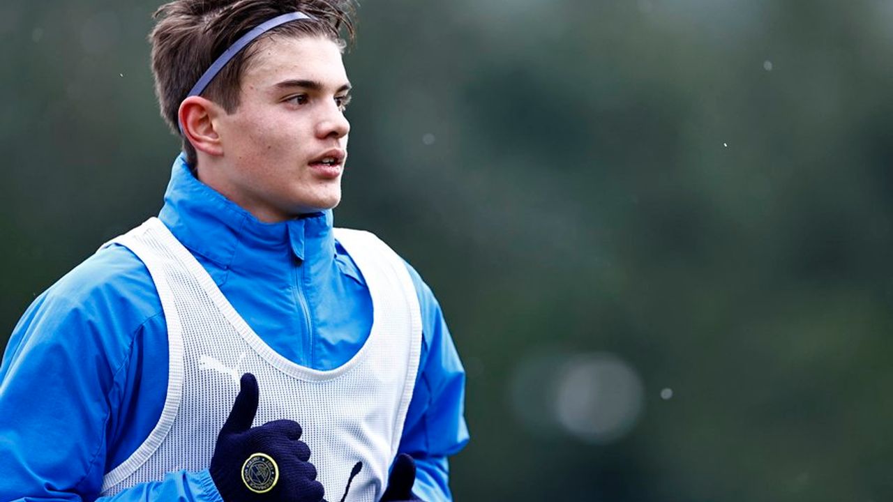 İspanya-Türkiye Maçı Öncesi Süpriz: Hakan Çalhanoğlu Kadrodan Çıkarıldı! İki Genç Yıldız Dahil Edildi!