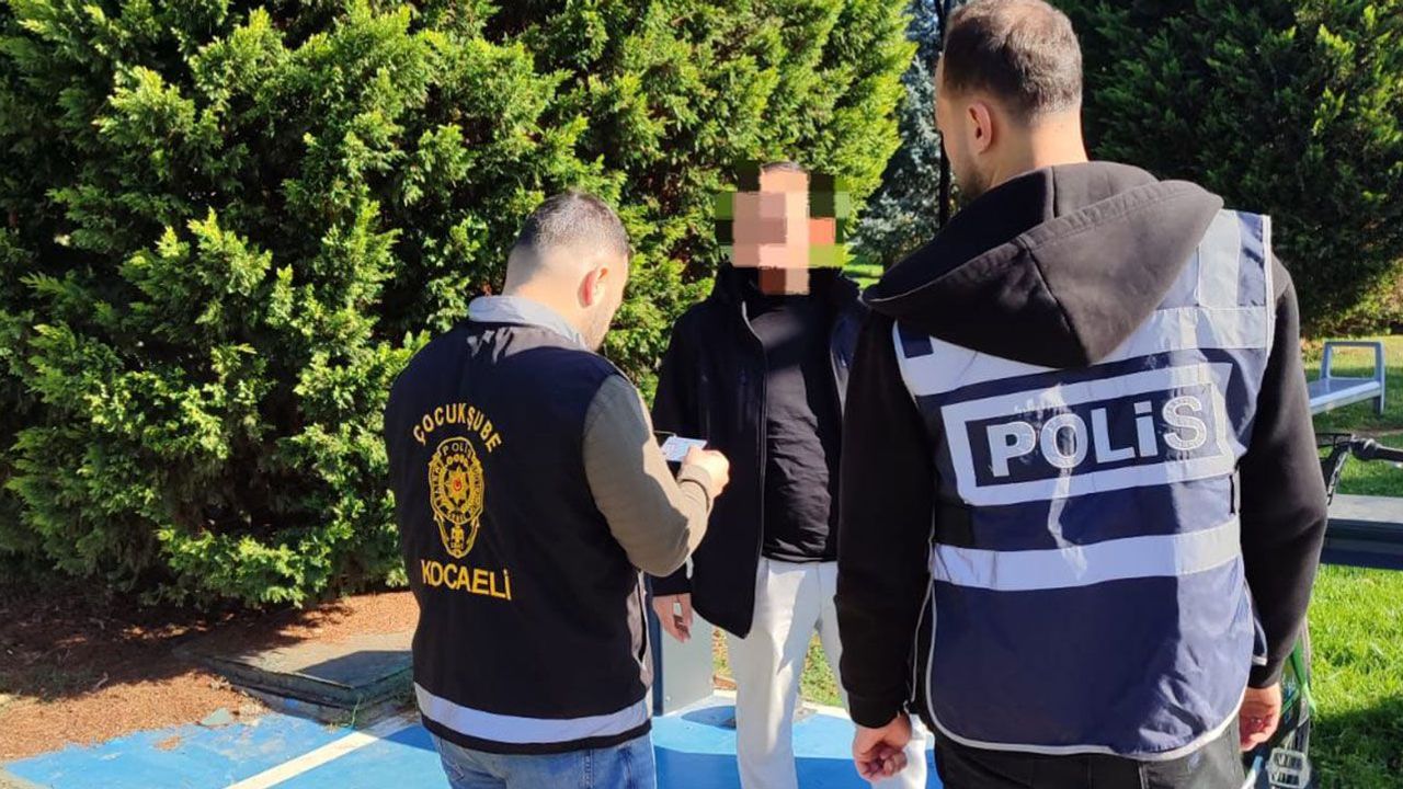 İzmit’te Dilenen Çocuklara ve Ailelerine Ceza Uygulandı