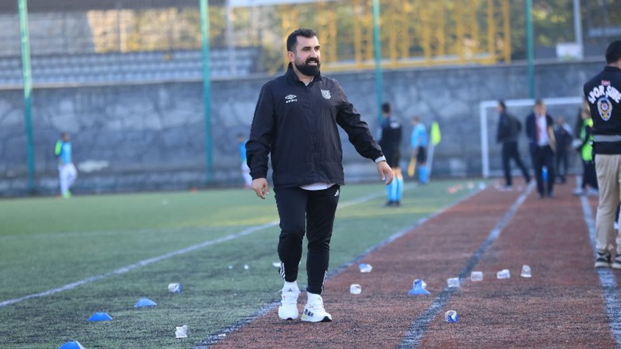 Karamürselspor’da Ayrılık: Teknik Direktör Mustafa Kaya ile Yollar Ayrıldı