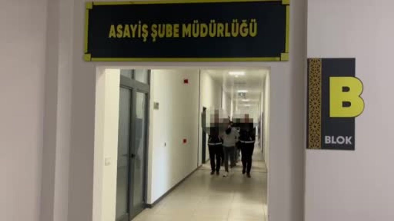 Kartepe'deki Bıçaklı Kavgada 1 Kişi Öldü, 4 Şüpheli Tutuklandı