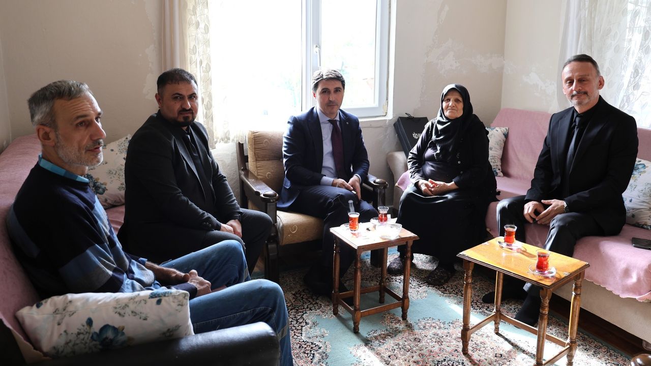 Kocaeli Büyükşehir’den sessiz destek: Taziye ekipleri kapı kapı geziyor