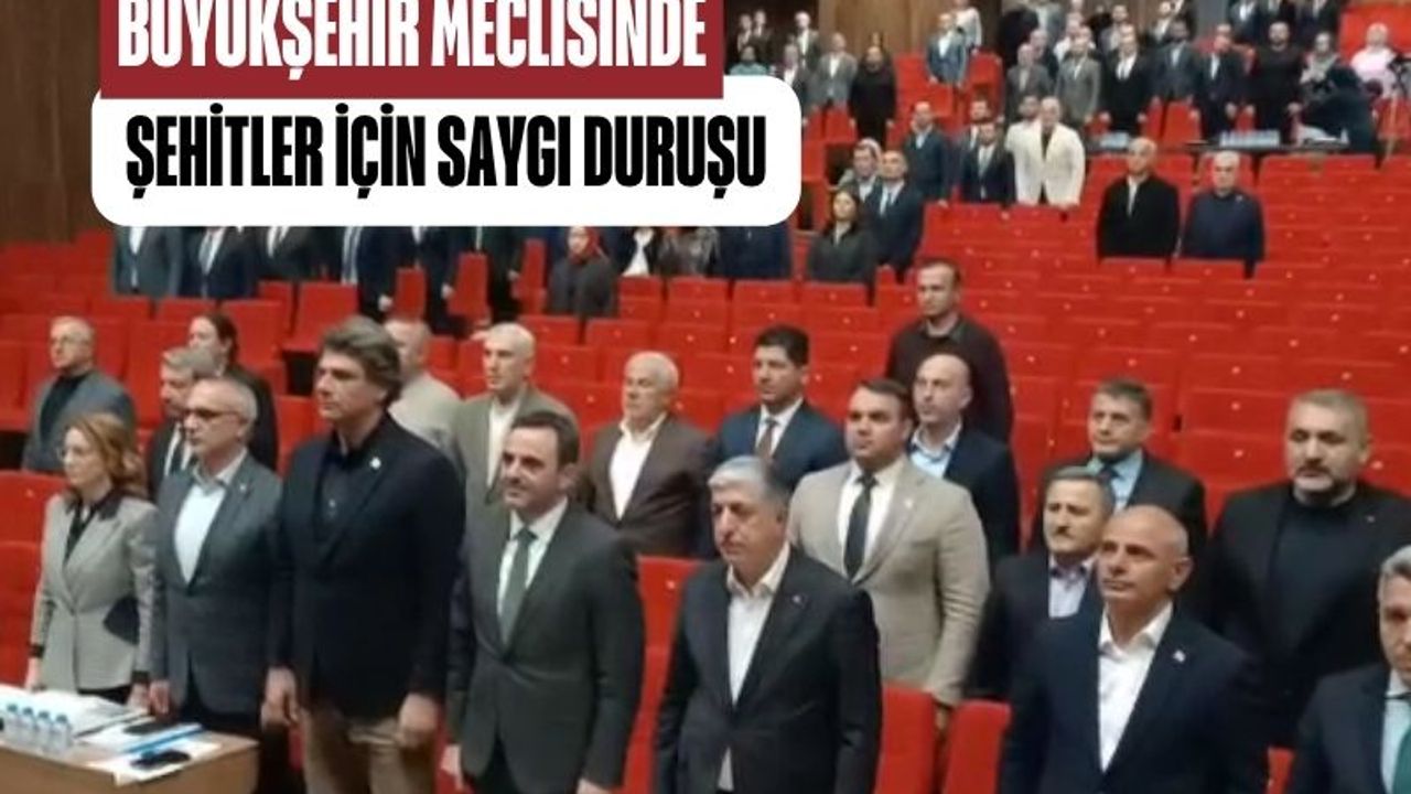 Kocaeli Büyükşehir Meclisi’nden Şehit Askerler İçin Saygı Duruşu