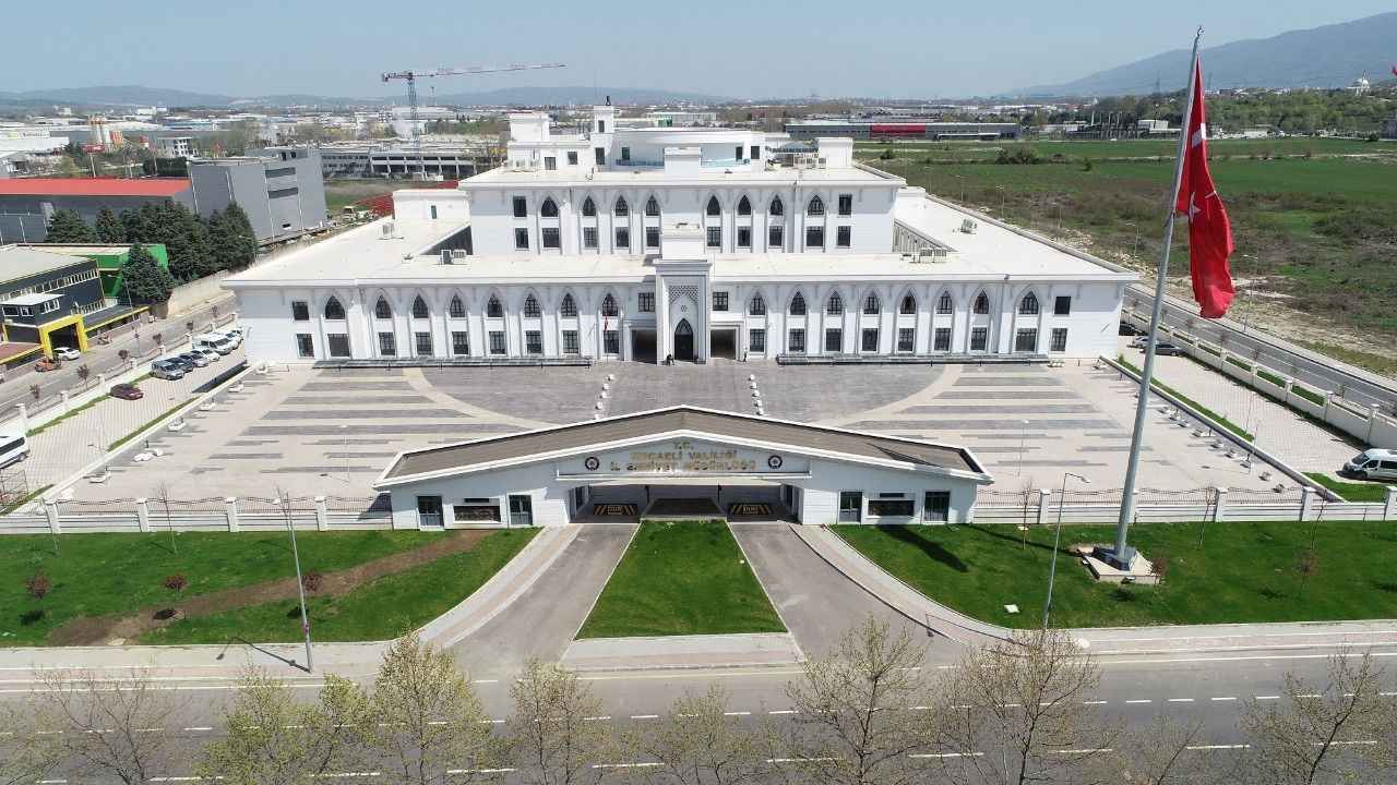 Kocaeli’de Kaçak Tütün Operasyonu: 10 Kişi Hakkında Adli İşlem Başlatıldı