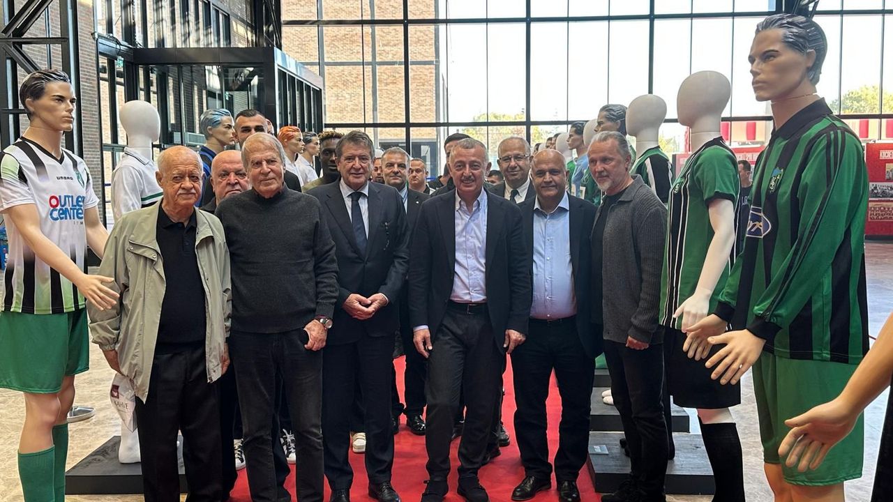 Kocaelispor Efsaneleri Spor Sempozyumunda Buluştu
