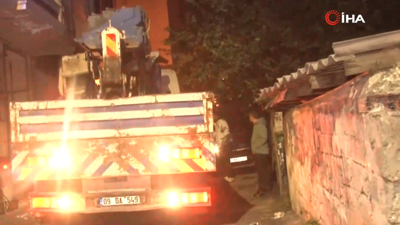 Eyüpsultan’da sokağa dalan vinç dehşet saçtı