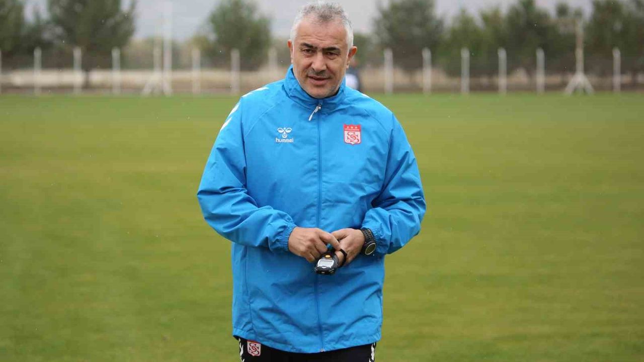 Sivasspor’da Manisa maçı alarmı: Mehmet Altıparmak “Final niteliğinde” dedi