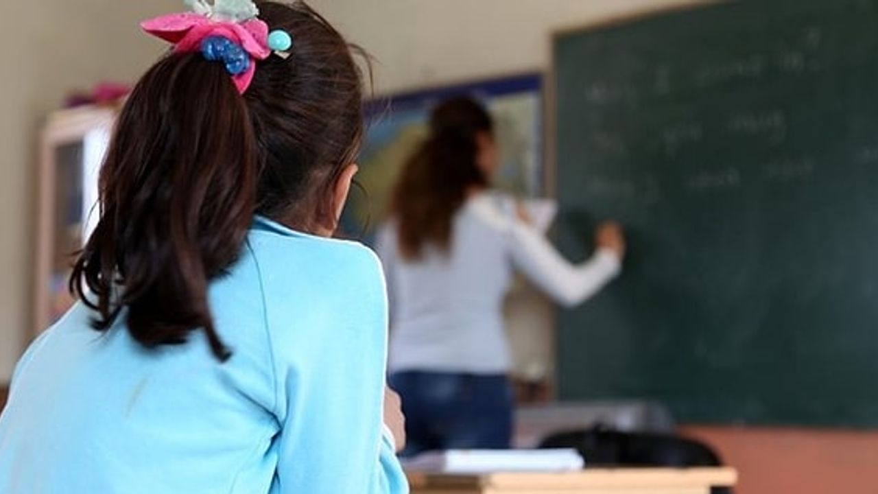 Öğretmen atamalarında büyük değişiklik! Tercihler başladı kimler başvurabilecek?