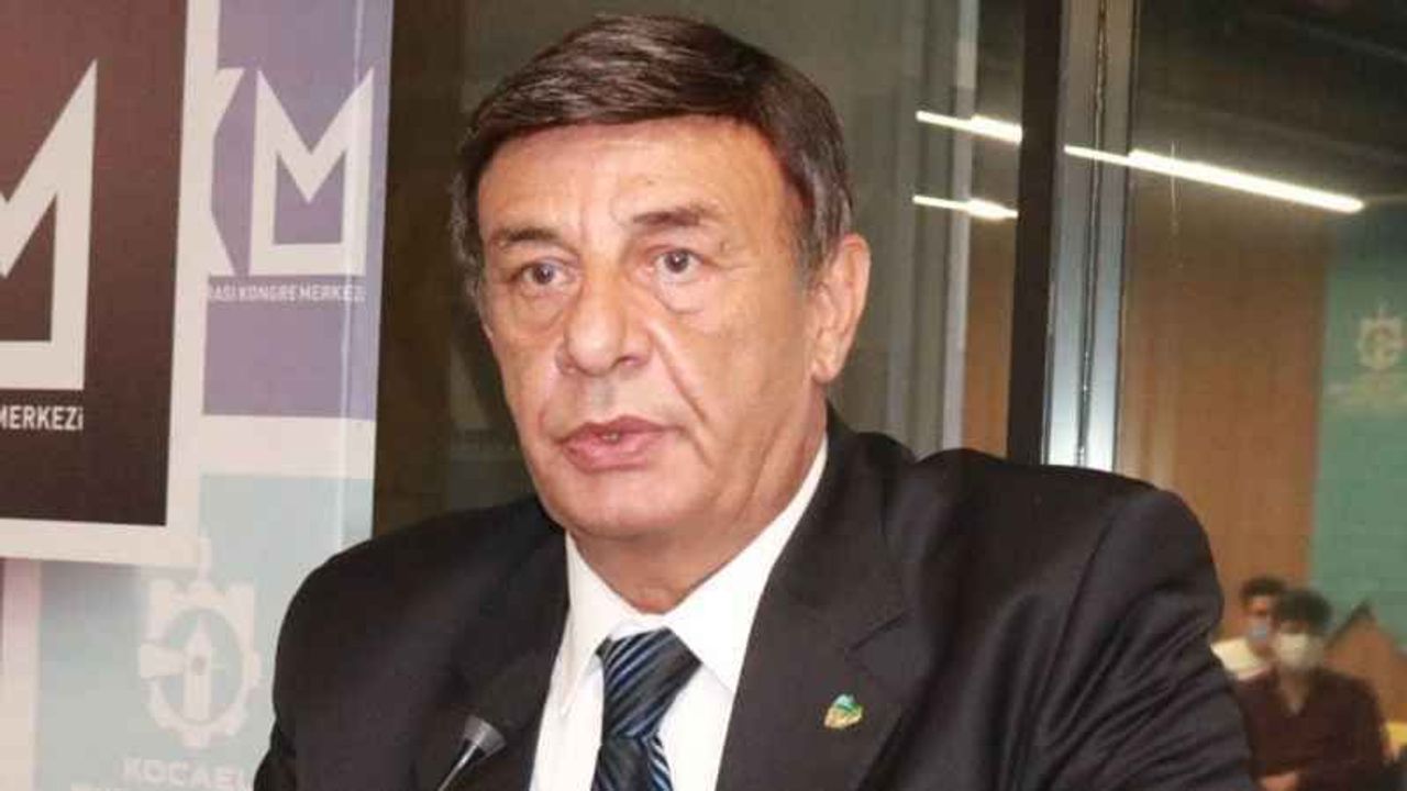 Muammer Çelik’ten dikkat çeken çıkış: “Bu şehir Tahir Büyükakın’ı küstürmemeli”