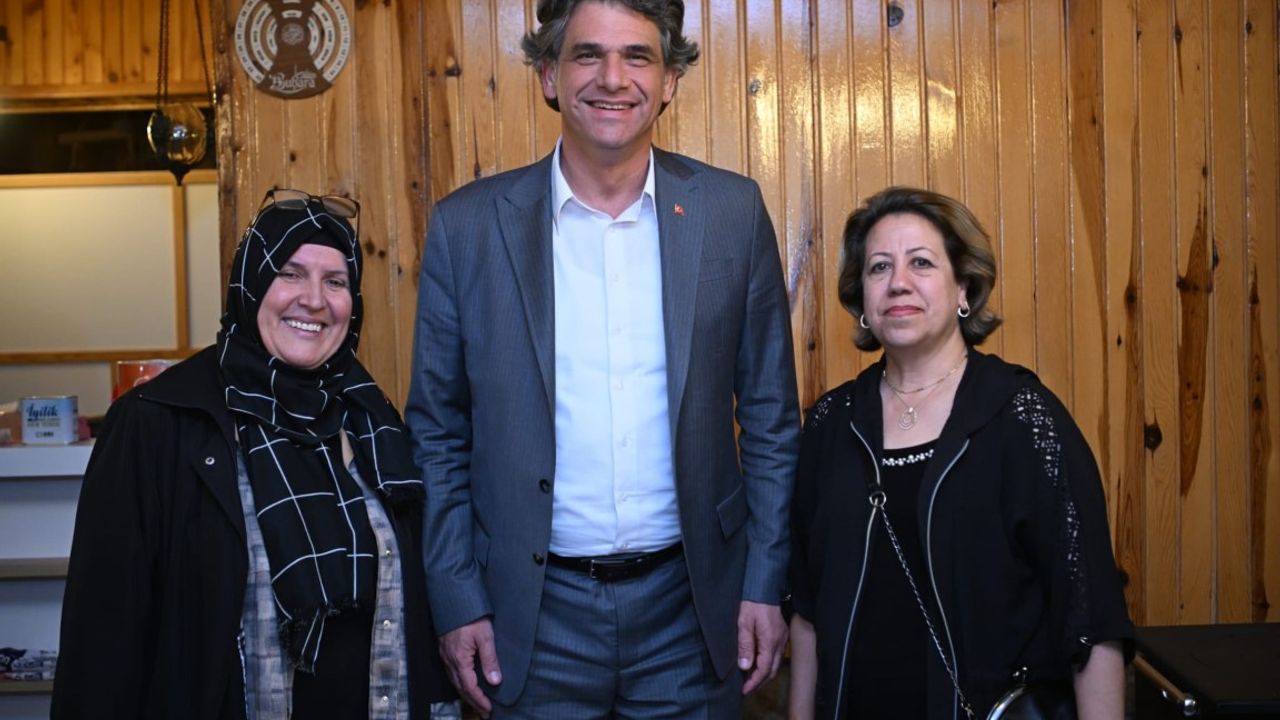 Muhtarlar Dernek Başkanları Kartepe’de Bir Araya Geldi