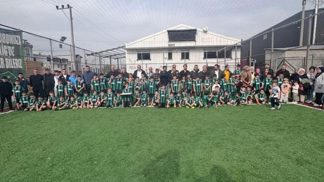 Murat Aydın’dan Emekevlerspor’a Moral Ziyareti