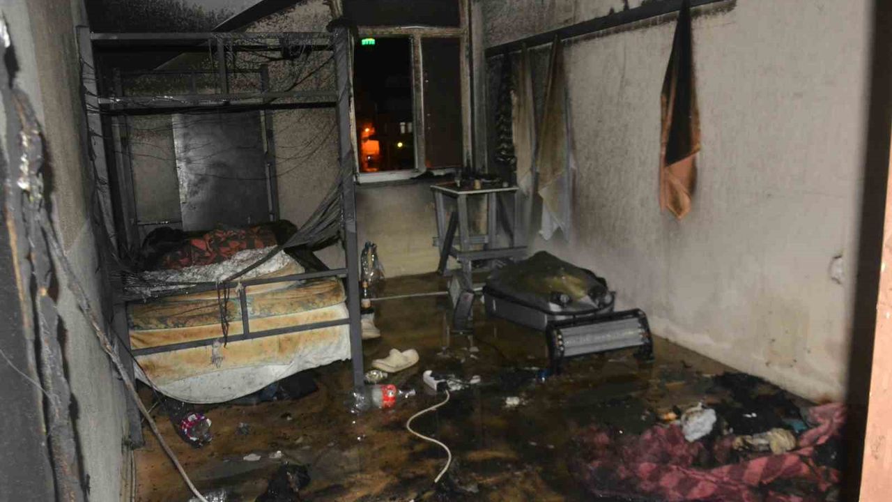 Ordu’da 4 Katlı Binada Yangın: İşçiler Canlarını Zor Kurtardı