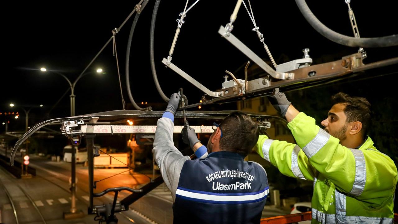 Tramvayda 7/24 Hizmet: Gündüz Ulaşım, Gece Bakım