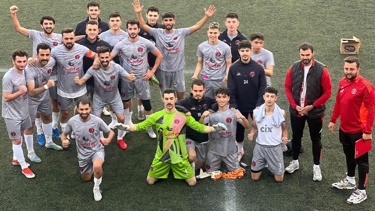 Tütünçiftlikspor deplasmanda gol oldu yağdı: 8-1