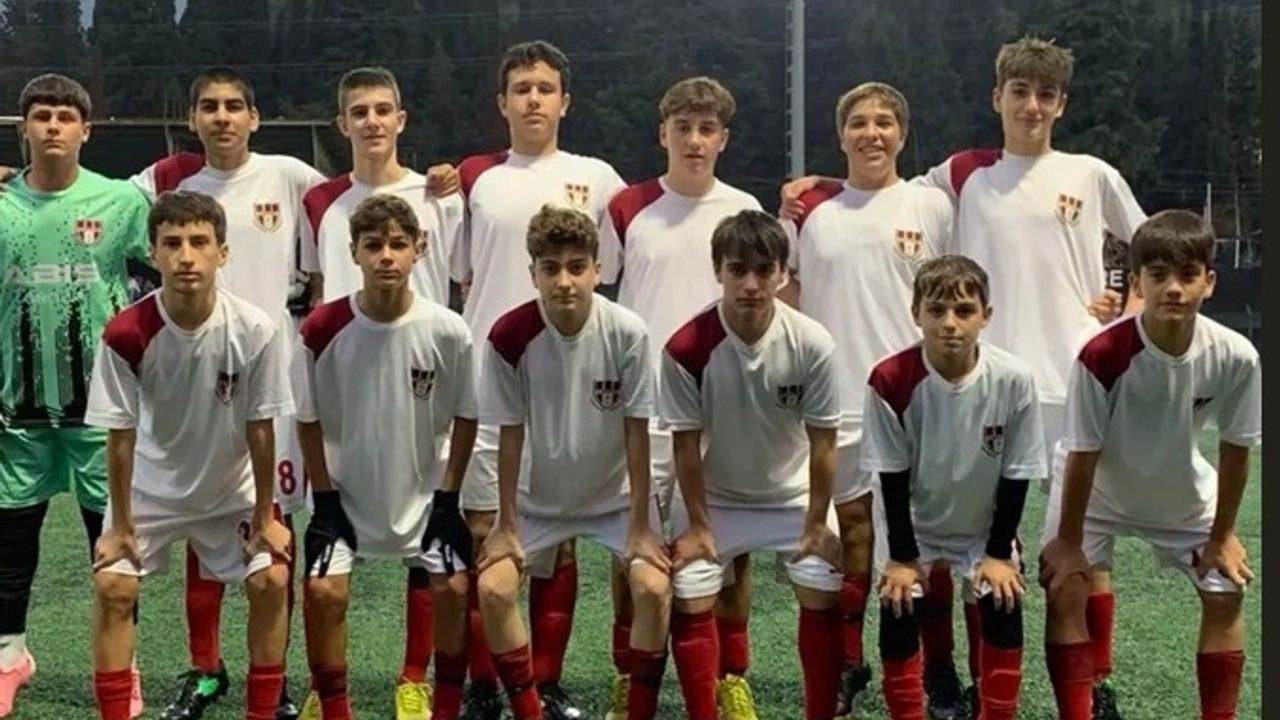 Ulaşlıspor Uzatmada Güldü, Zirve Yarışı Kızıştı