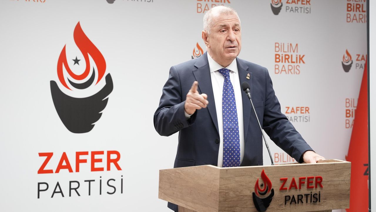 Ümit Özdağ’dan Ahmet Davutoğlu’na Sert Yanıt