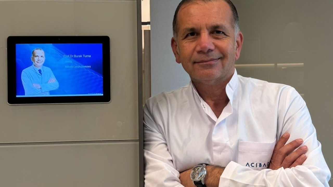 Ürolojide Yenilik: Prof. Dr. Burak Turna Robotik Cerrahiyle Modern Tedavi Sunuyor