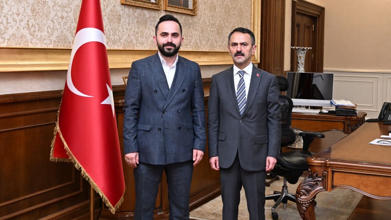 AK Parti Gençlik Kolları MKYK Üyesi Hamza Tekin’den Vali Aktaş’a ziyaret