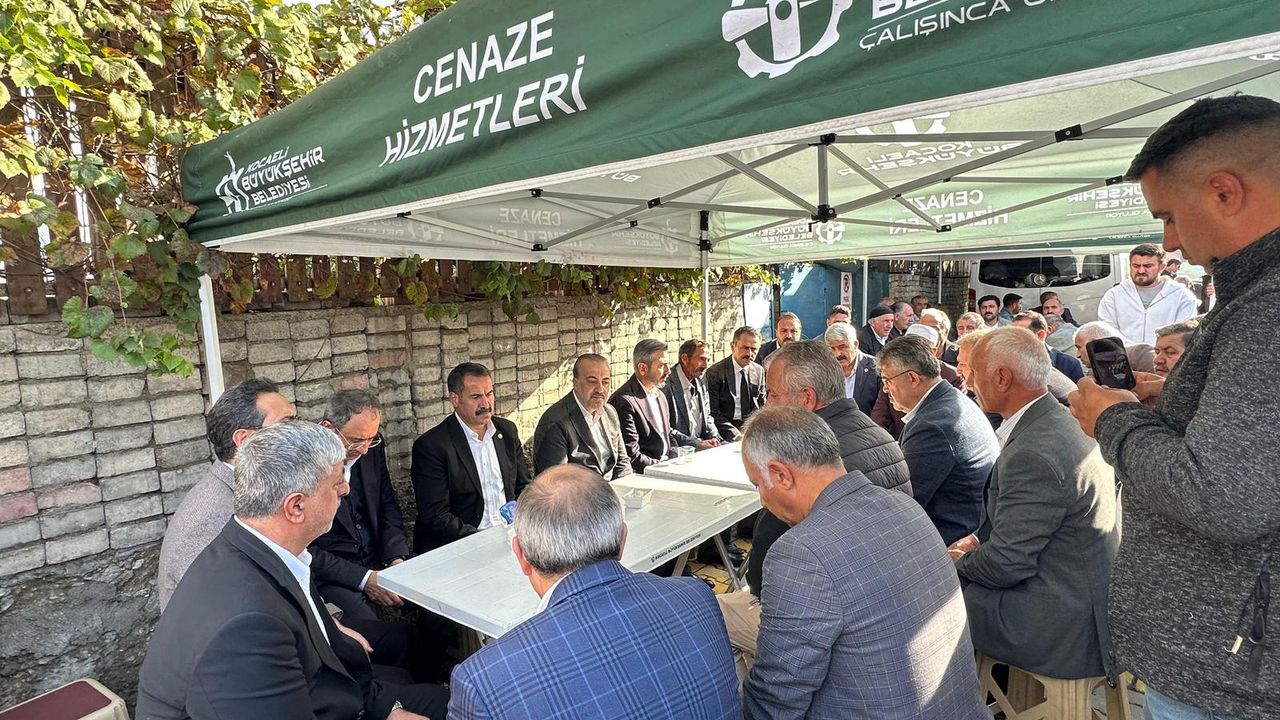 Vali Aktaş’tan Yangın Faciasında Hayatını Kaybedenlerin Ailelerine Taziye Ziyareti