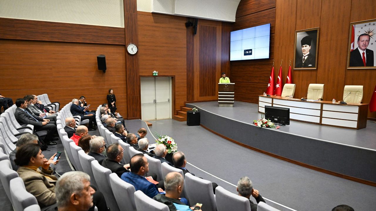 Kocaeli’de kış tedbirleri masaya yatırıldı: Vali Aktaş başkanlığında toplantı