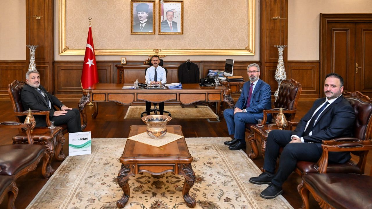 Hasene Vakfı’ndan Vali İlhami Aktaş’a Ziyaret