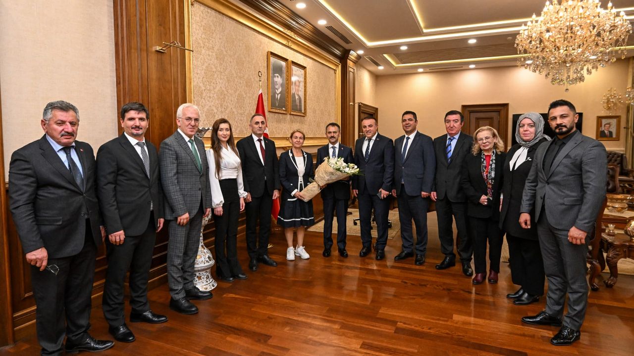 24 Kasım Öğretmenler Günü’nde Eğitimcilerden Vali Aktaş’a Ziyaret